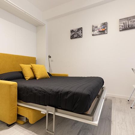 Pieno Centro Di Milano Per Gruppi, Famiglie E Viaggi Di Lavoro Apartment Luaran gambar